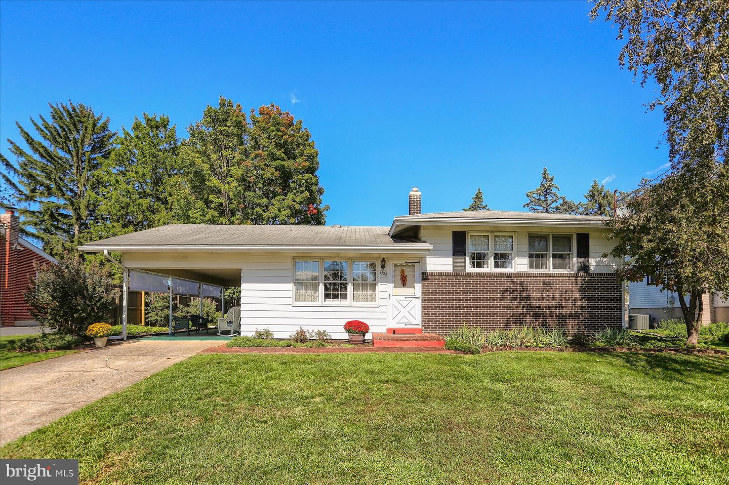 3522 March Dr — photo