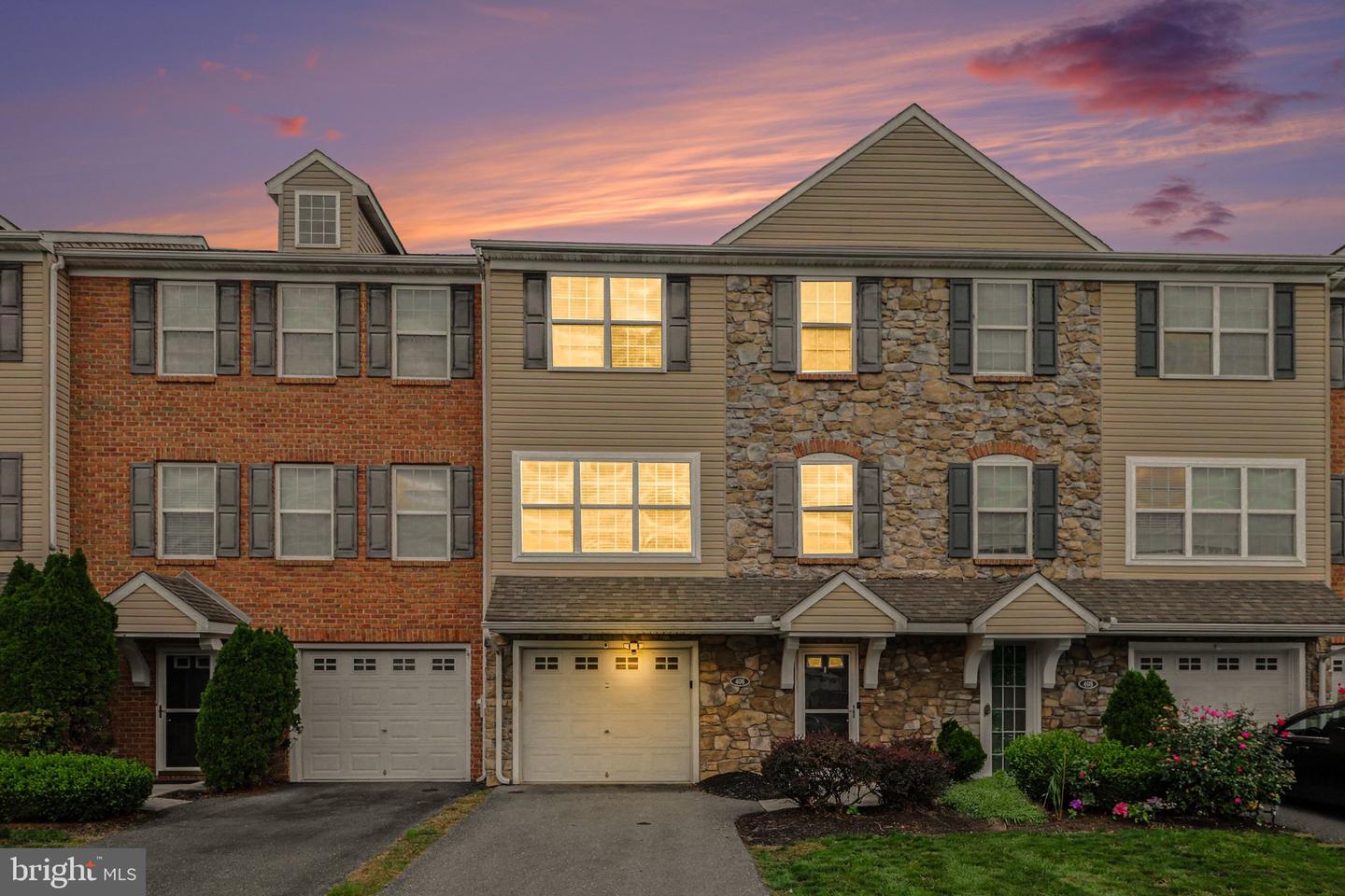 406 Eisenhower Dr — photo