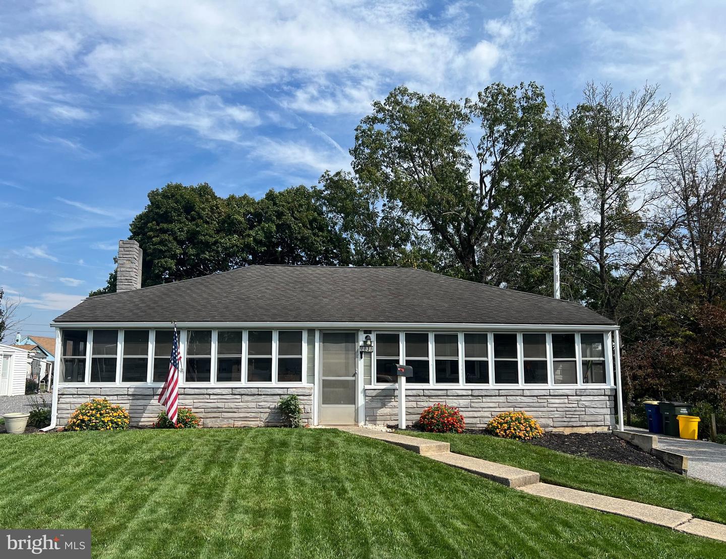 1131 Laurel Ave — photo