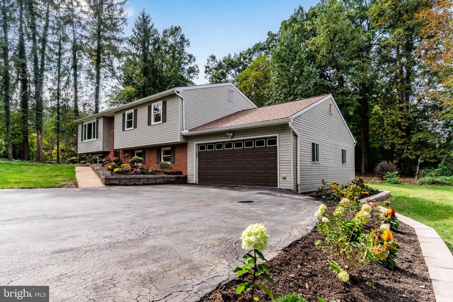 27 Hamilton Road, Boiling Springs, PA 17007 — photo 3