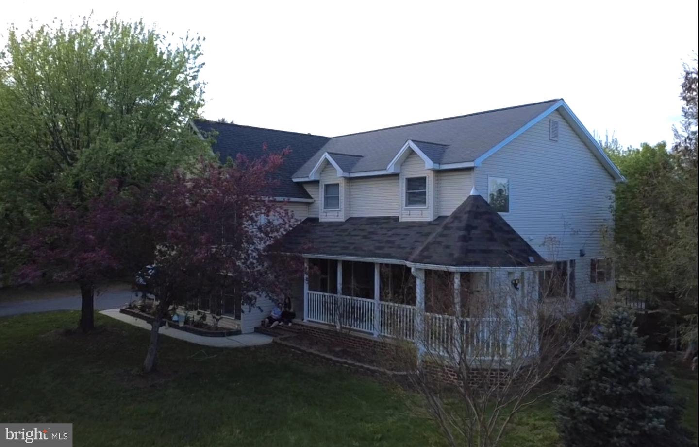 12 Wheatland Dr — photo