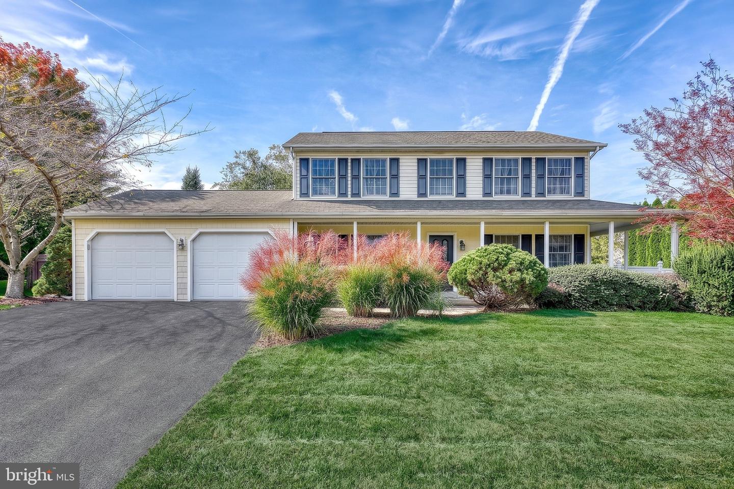 855 Club House Dr — photo