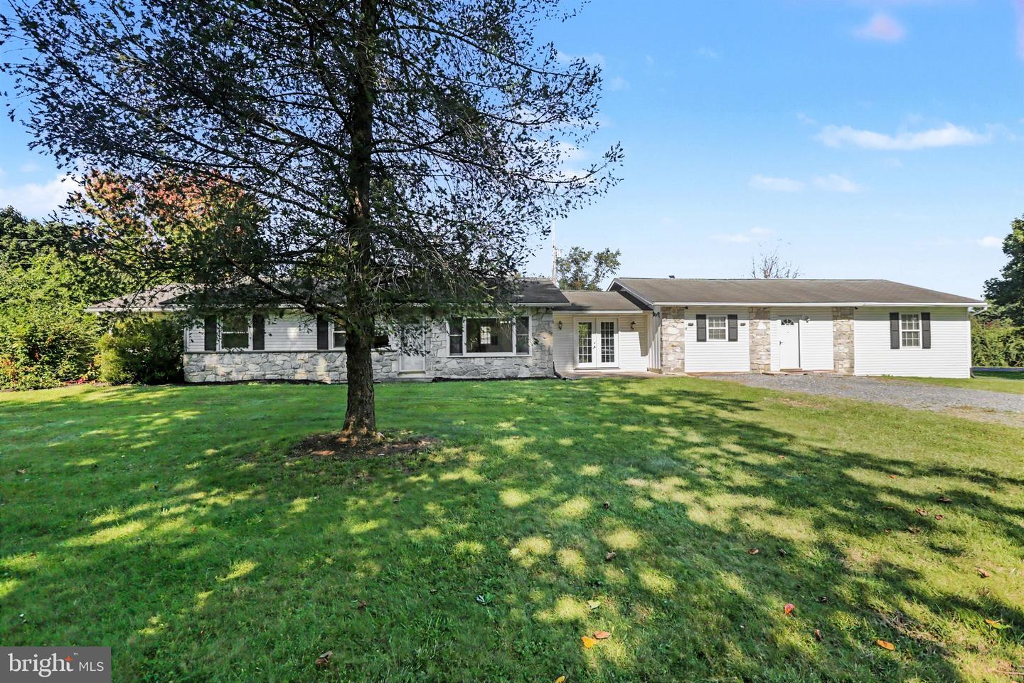 365 Sawmill Rd — photo