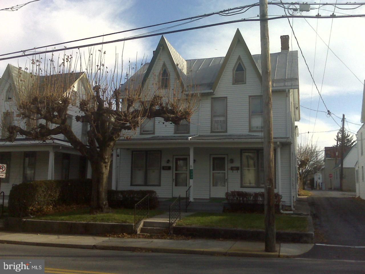 320 E Orange St — photo