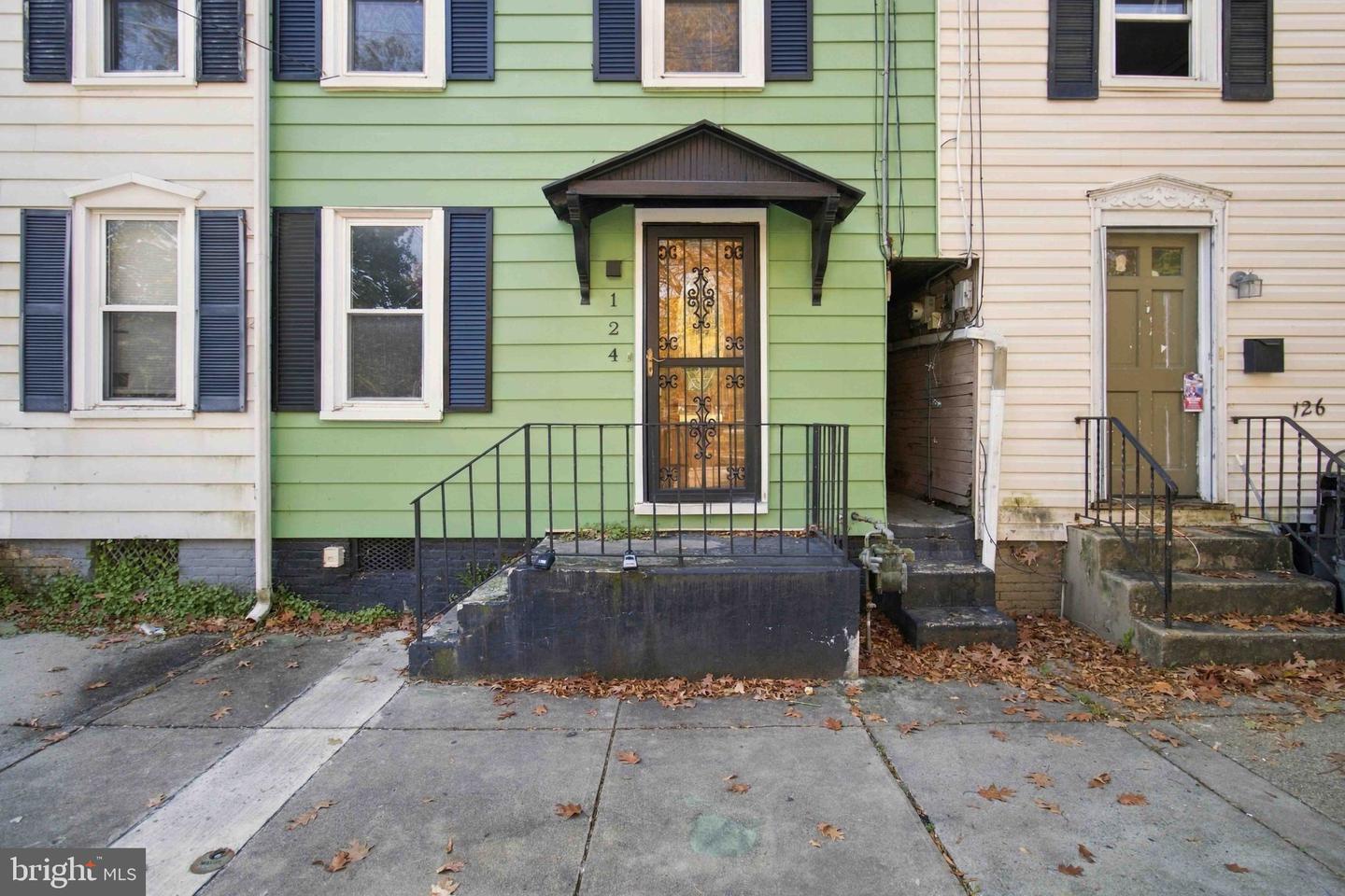 124 W Penn St — photo