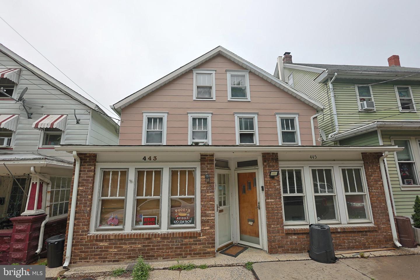 443 E Abbott St — photo