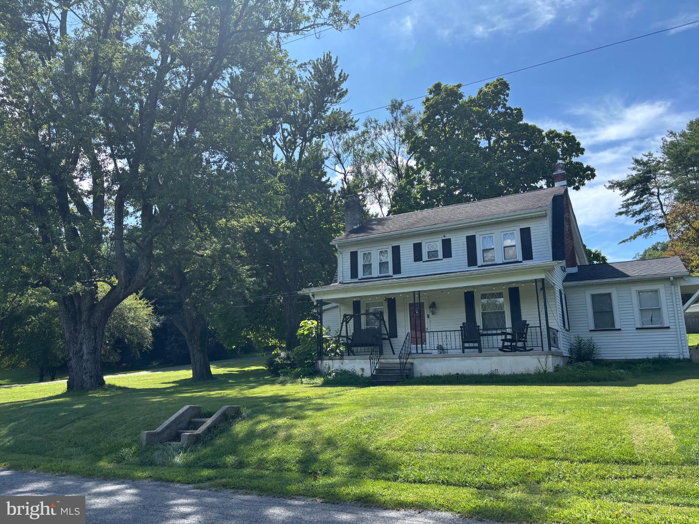 231 Laurel Rd — photo