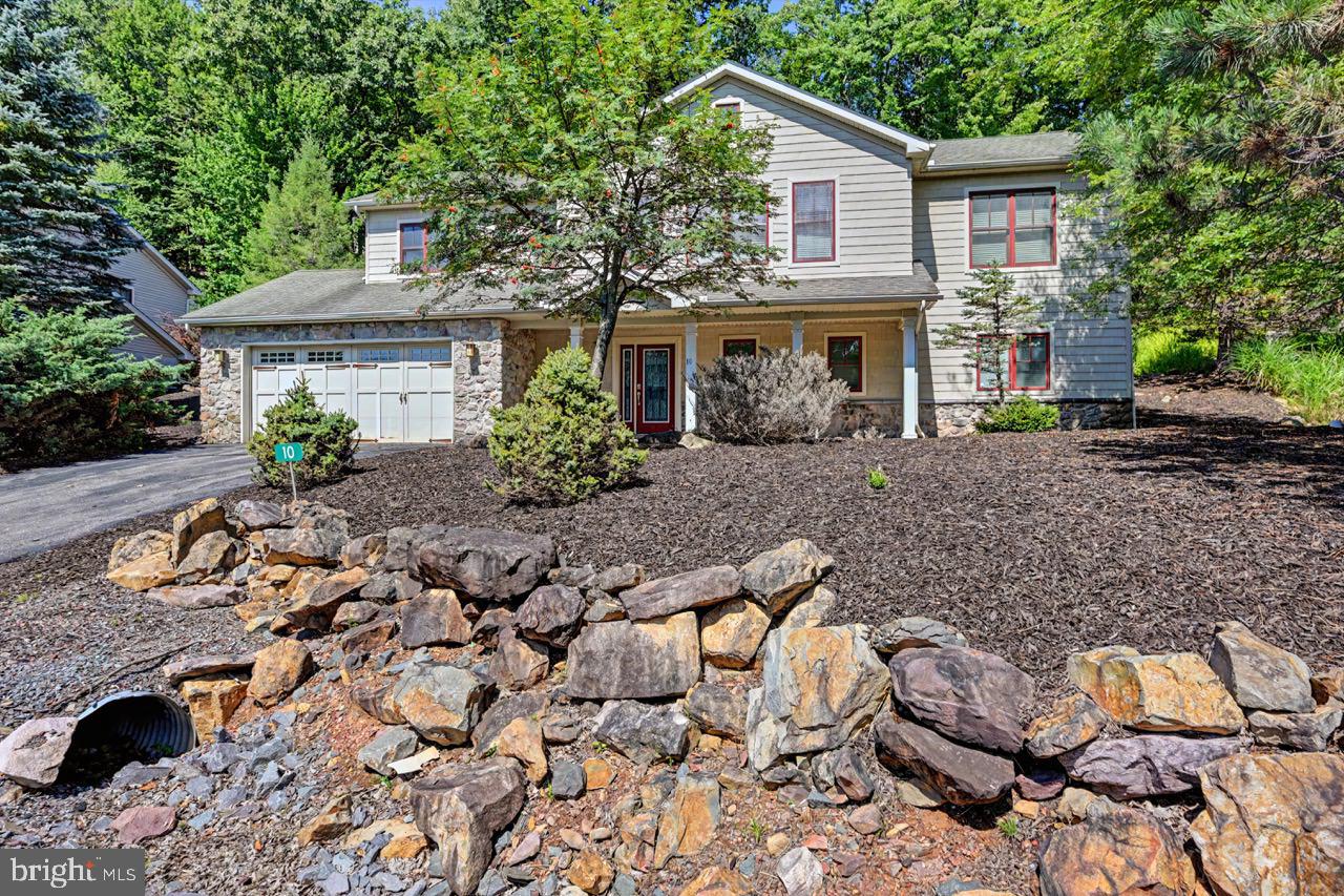 10 Bluestone Ct — photo