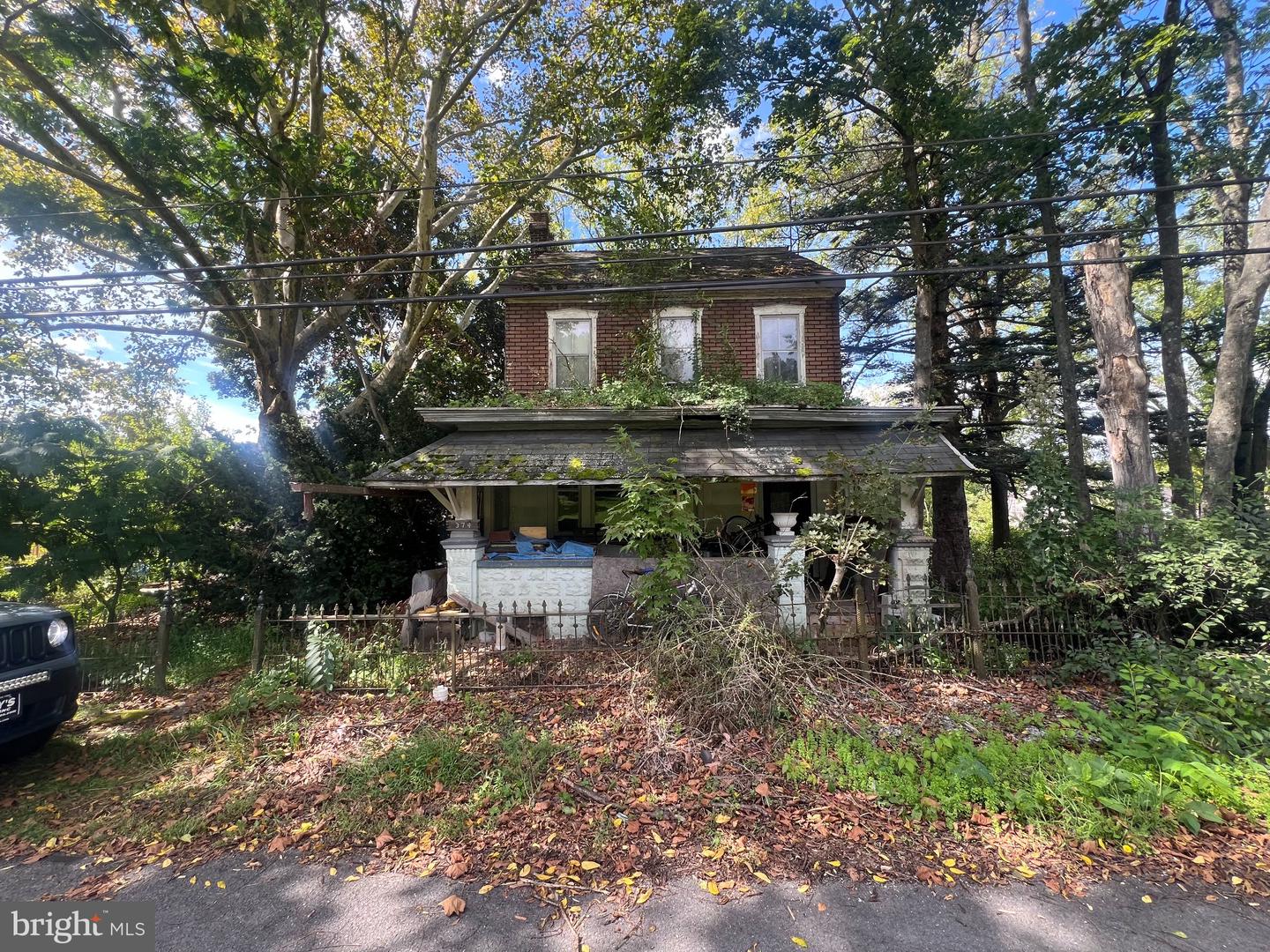 374 Fairview St — photo