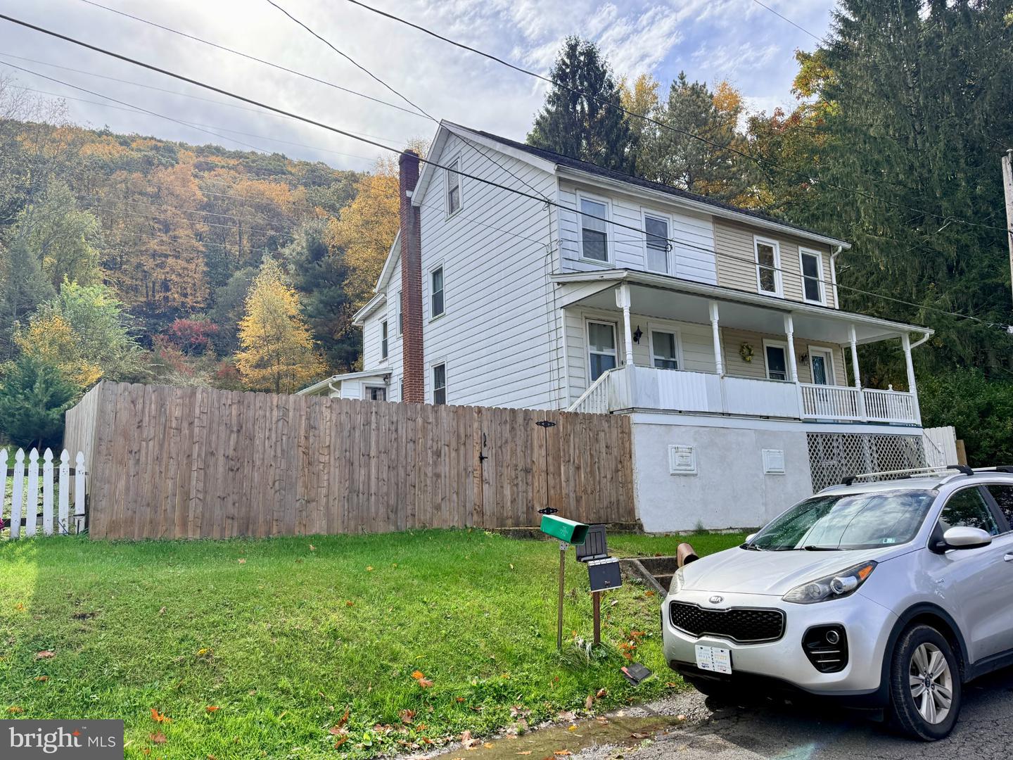 207 Yard St — photo
