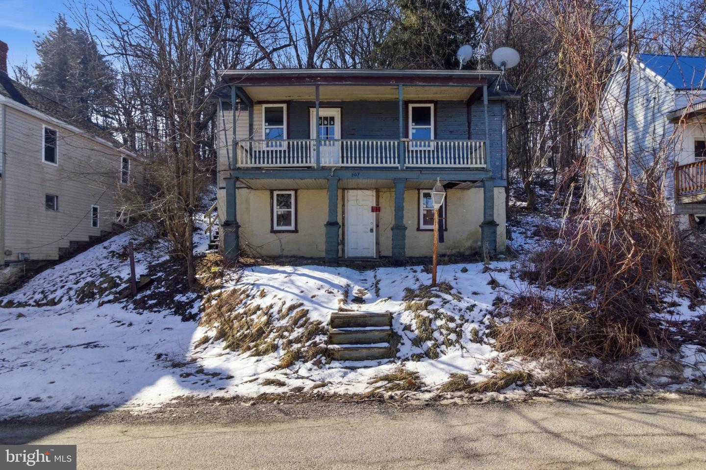 307 Quarry Ave — photo