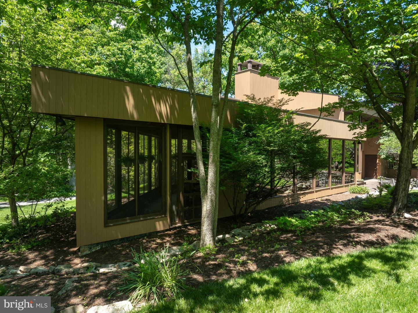 602 Windmill Rd — photo