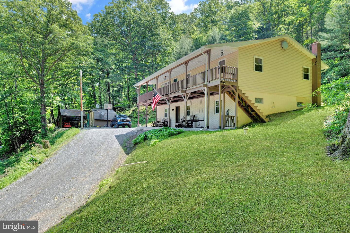 353 Jack Straw Rd — photo