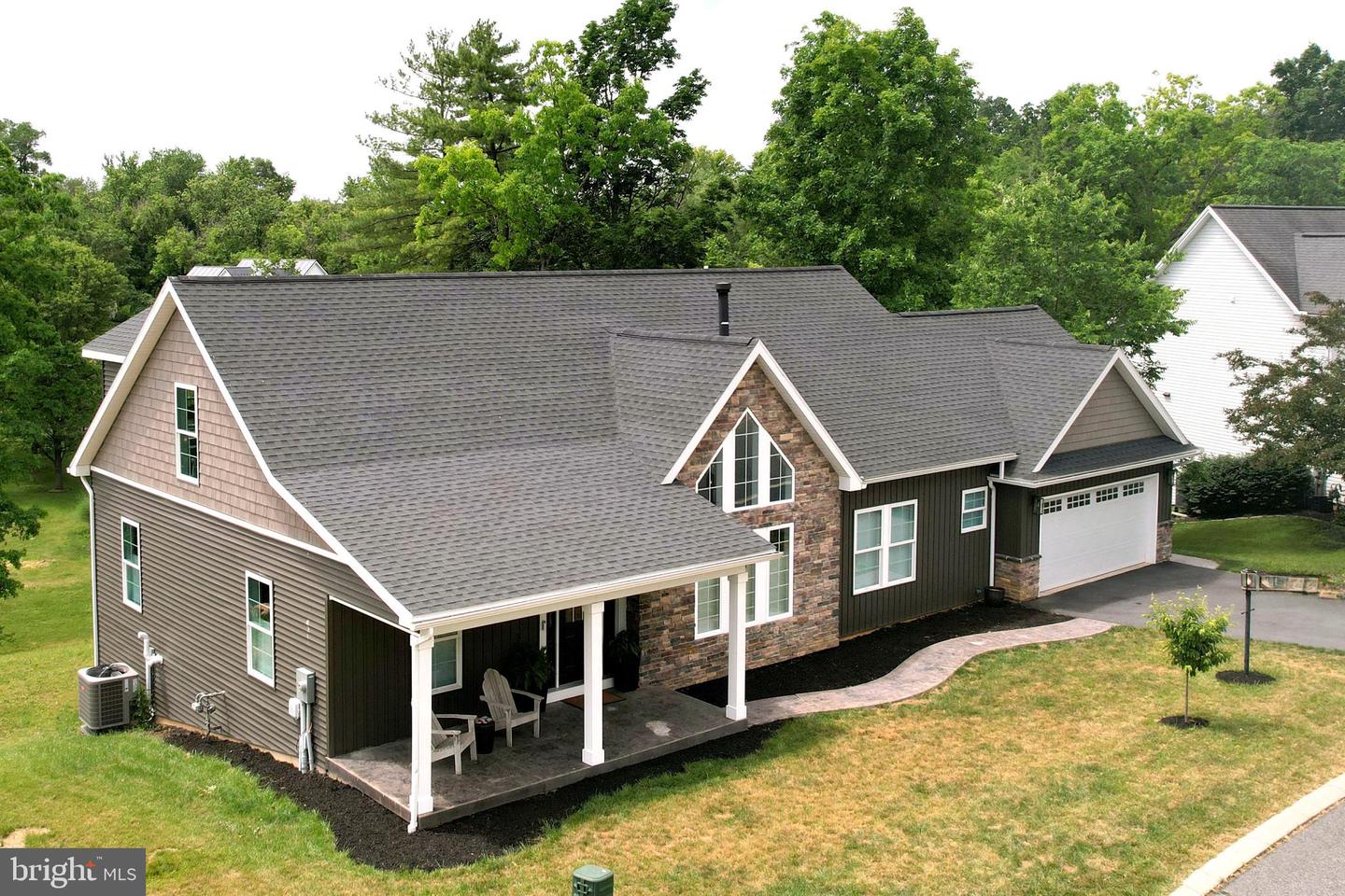 1214 Fox Meadow Cir — photo