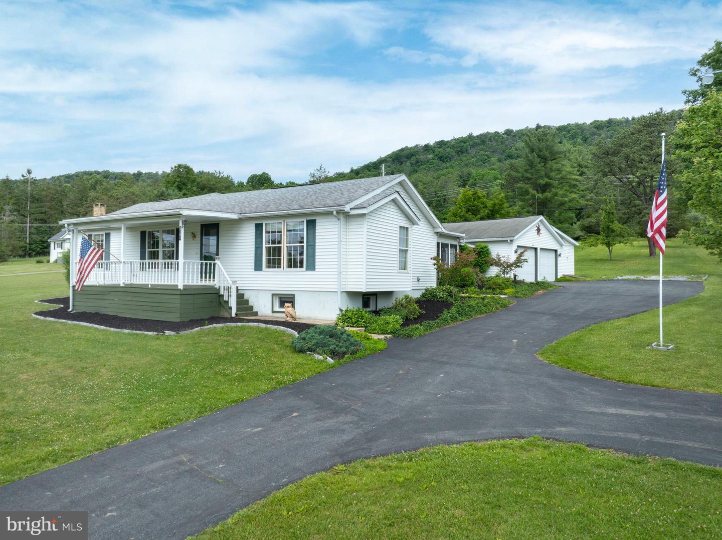 2191 Valley View Rd — photo