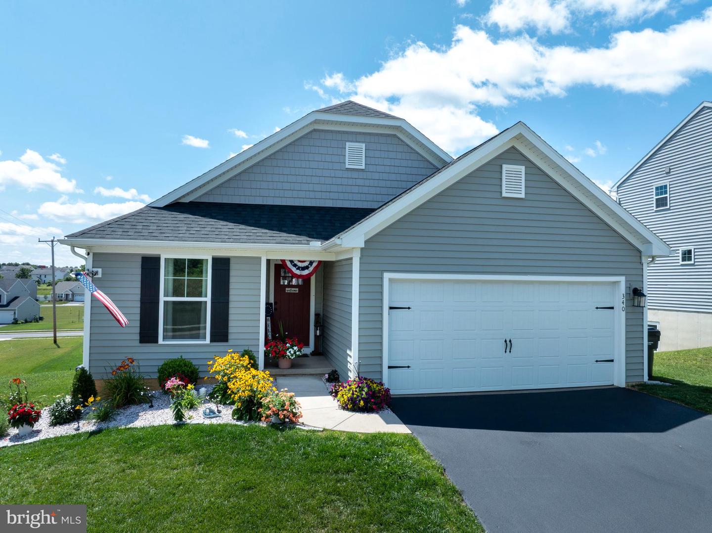 340 Old Ivy Dr — photo