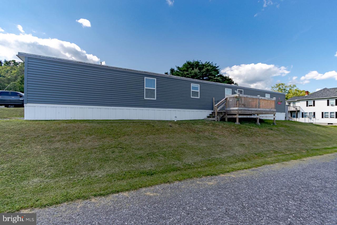 120 Cardinal Dr — photo
