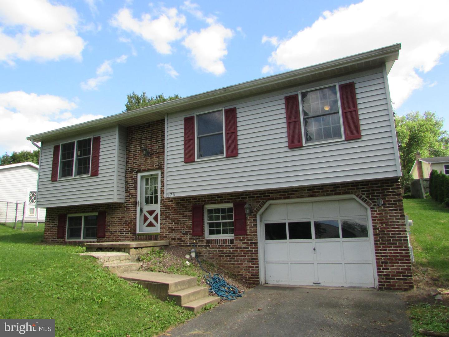 176 Creekside Dr — photo