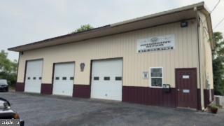 122 Radio Dr — photo