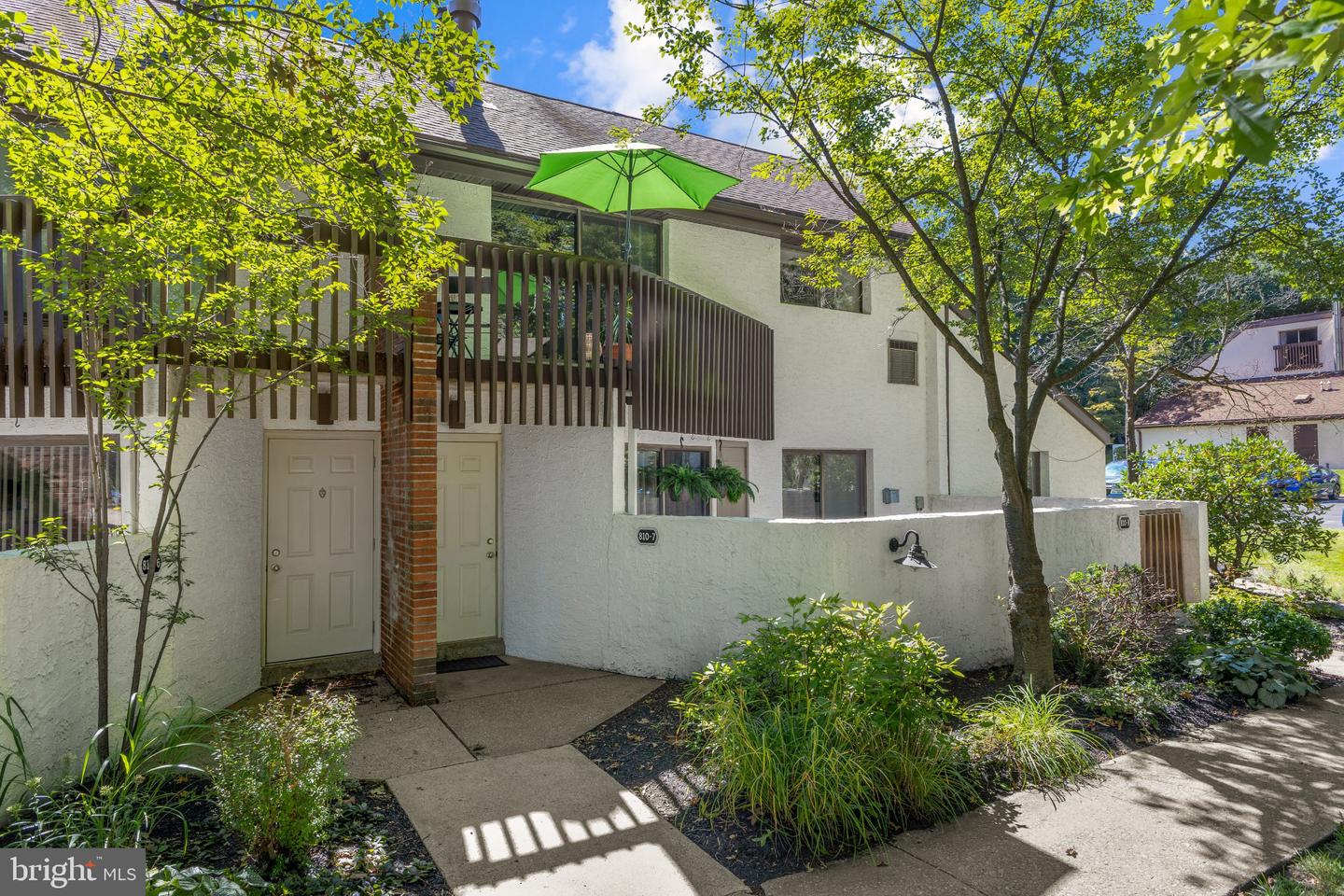 810 Stratford Dr #7 — photo