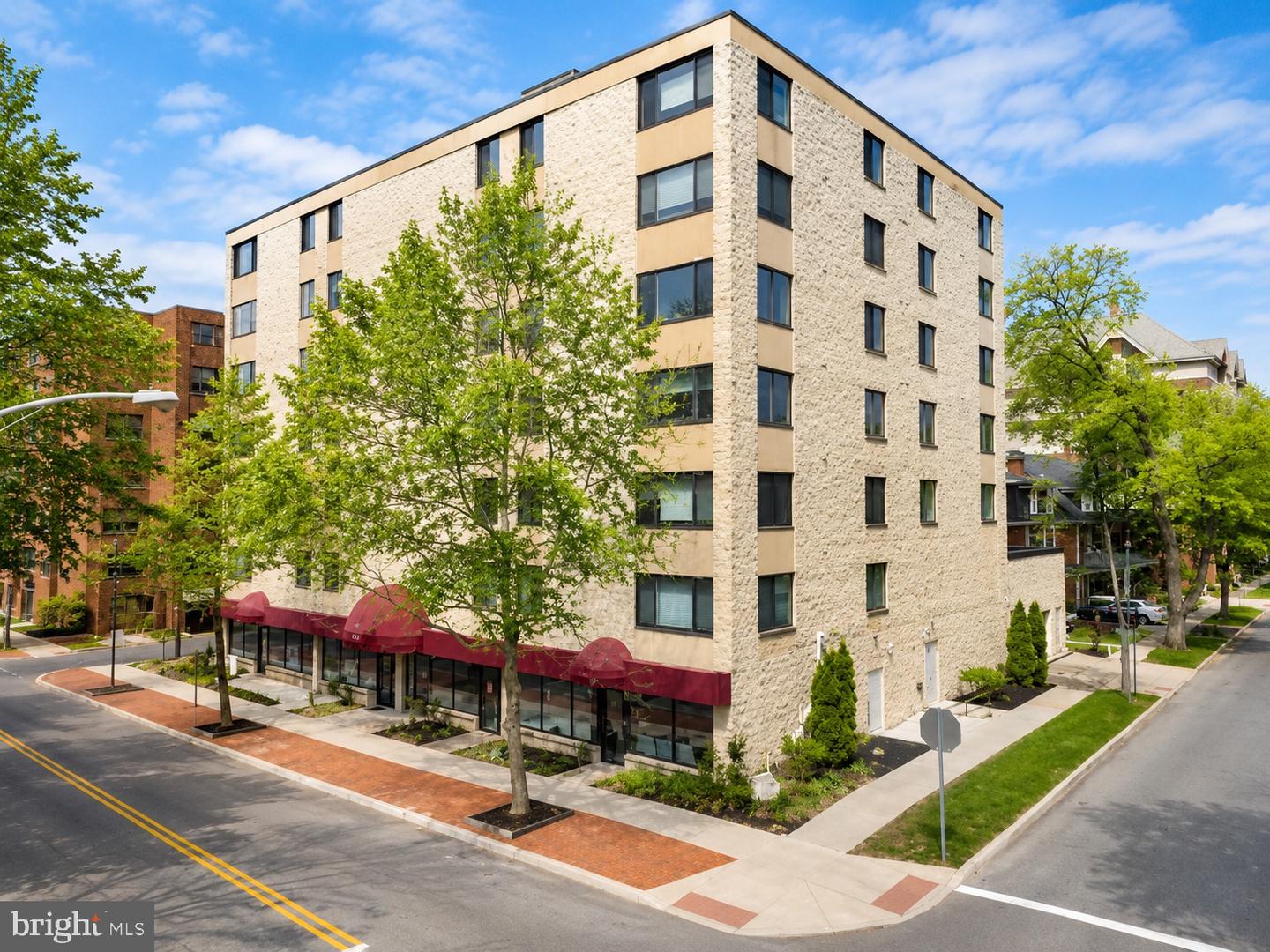 333 S Allen St #502 — photo