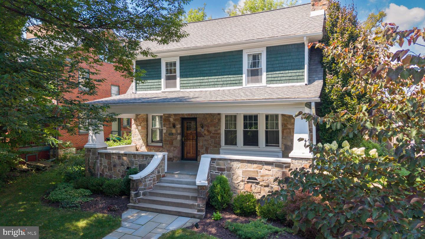 465 E Foster Ave — photo