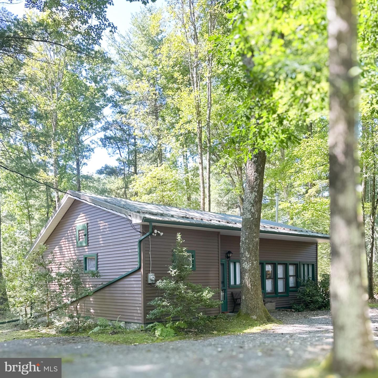 104 Buckhorn Dr — photo