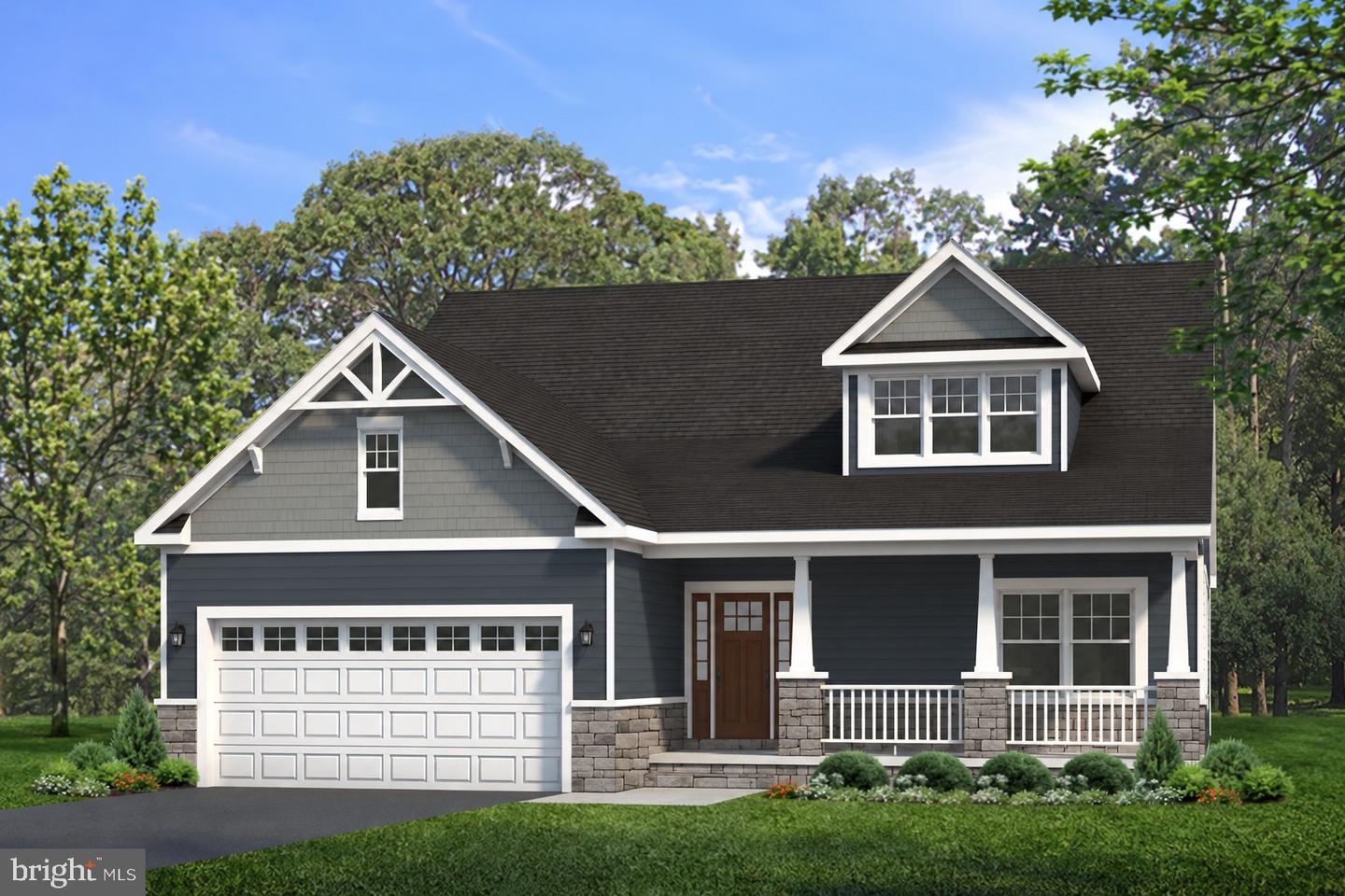 208 Sussex Dr — photo