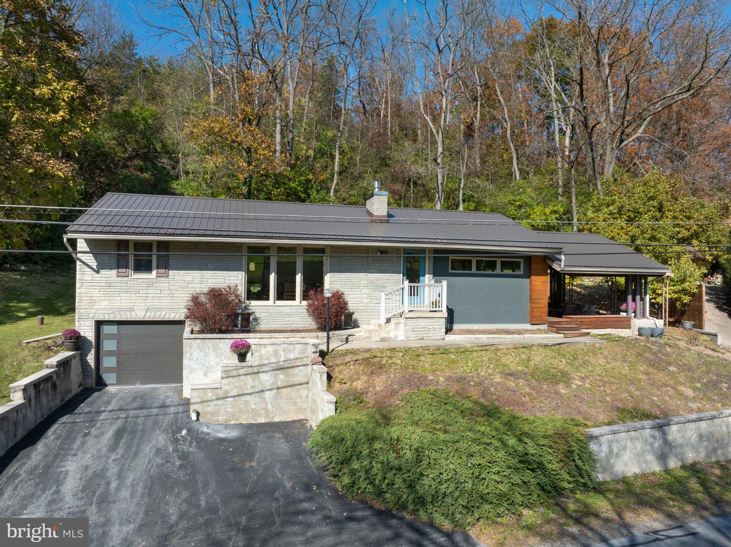 377 Seibert Rd — photo