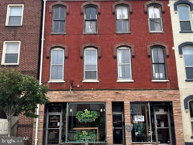 140-142 E Water St — photo