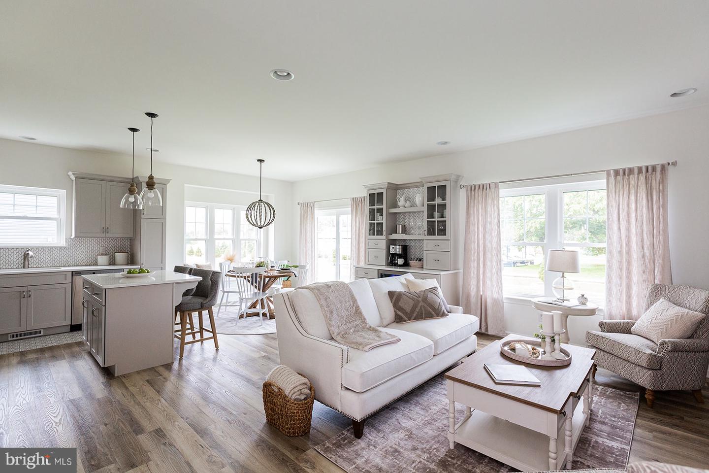 Greenwood Drive #a (Juniper) — photo
