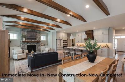 618 Greenbriar Path — photo