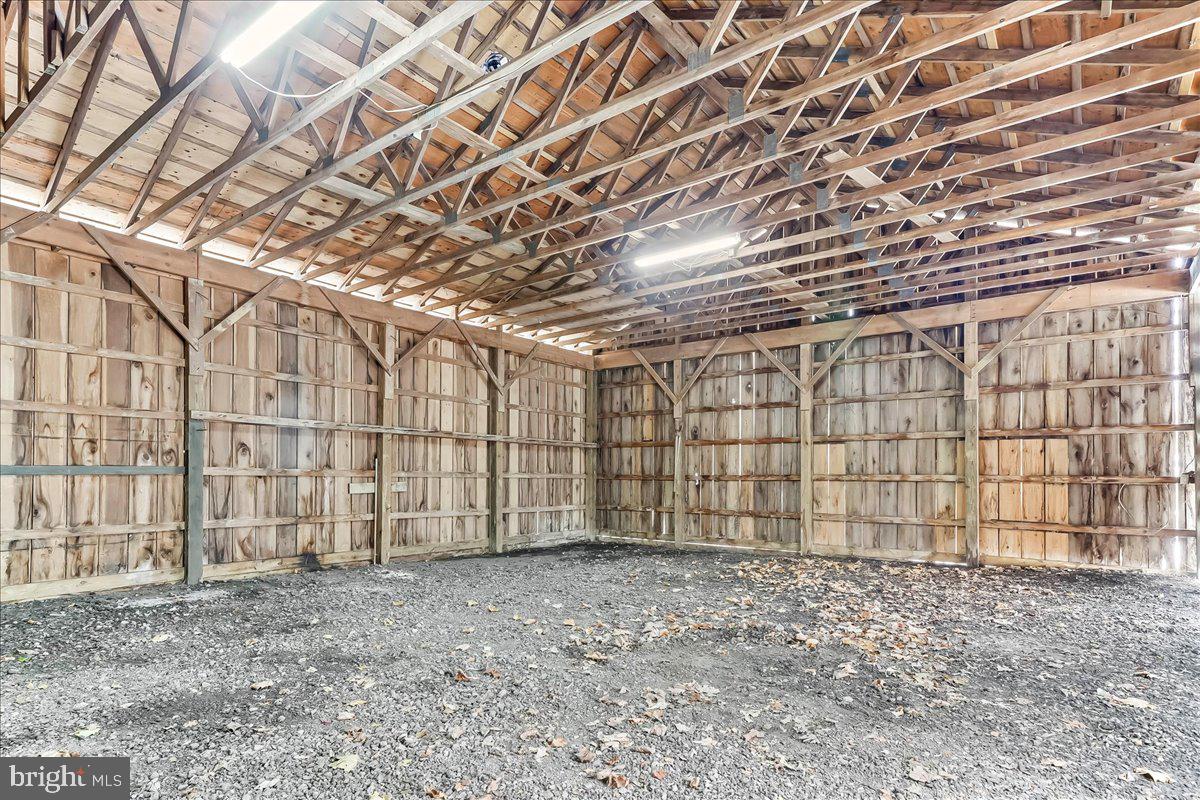 1050 Pike Springs Rd #Barn — photo