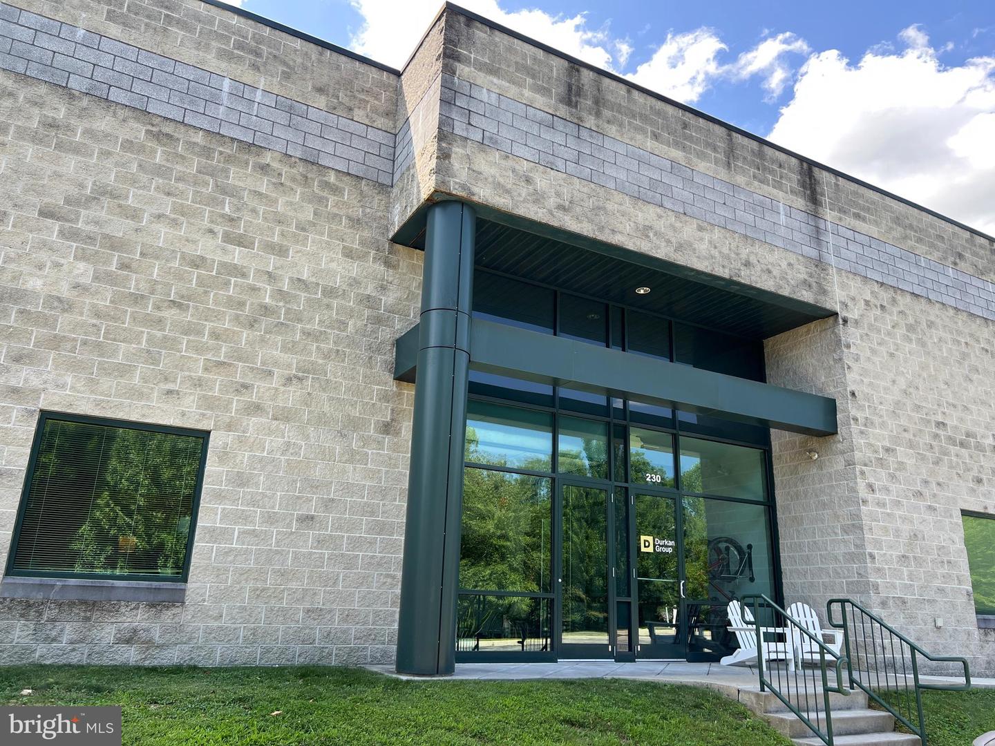 200 Three Tun Rd #230 — photo