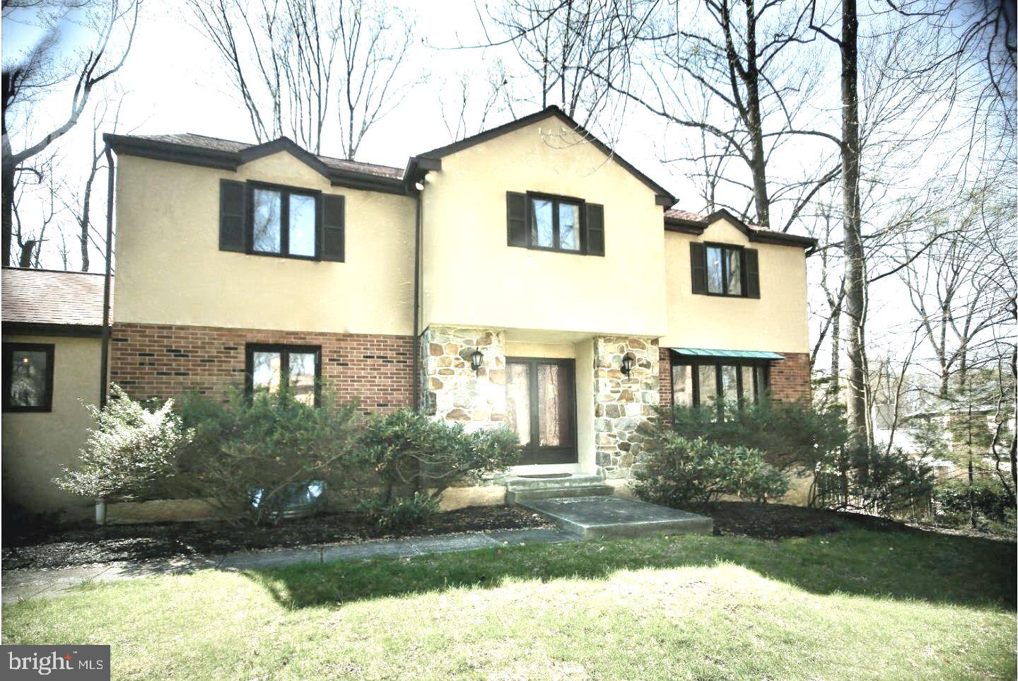 1120 Cymry Dr — photo