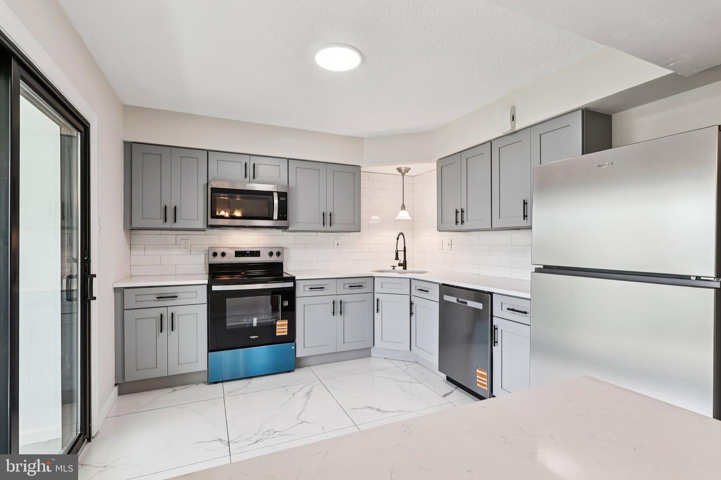106 Harvest Ln #206 — photo