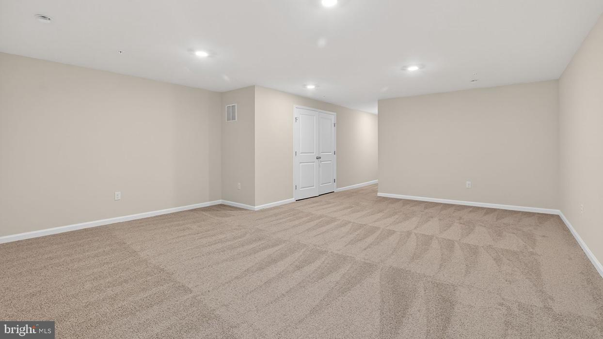 254 Derby Dr — photo