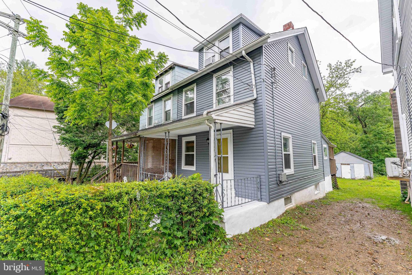 263 S Mount Airy Rd — photo