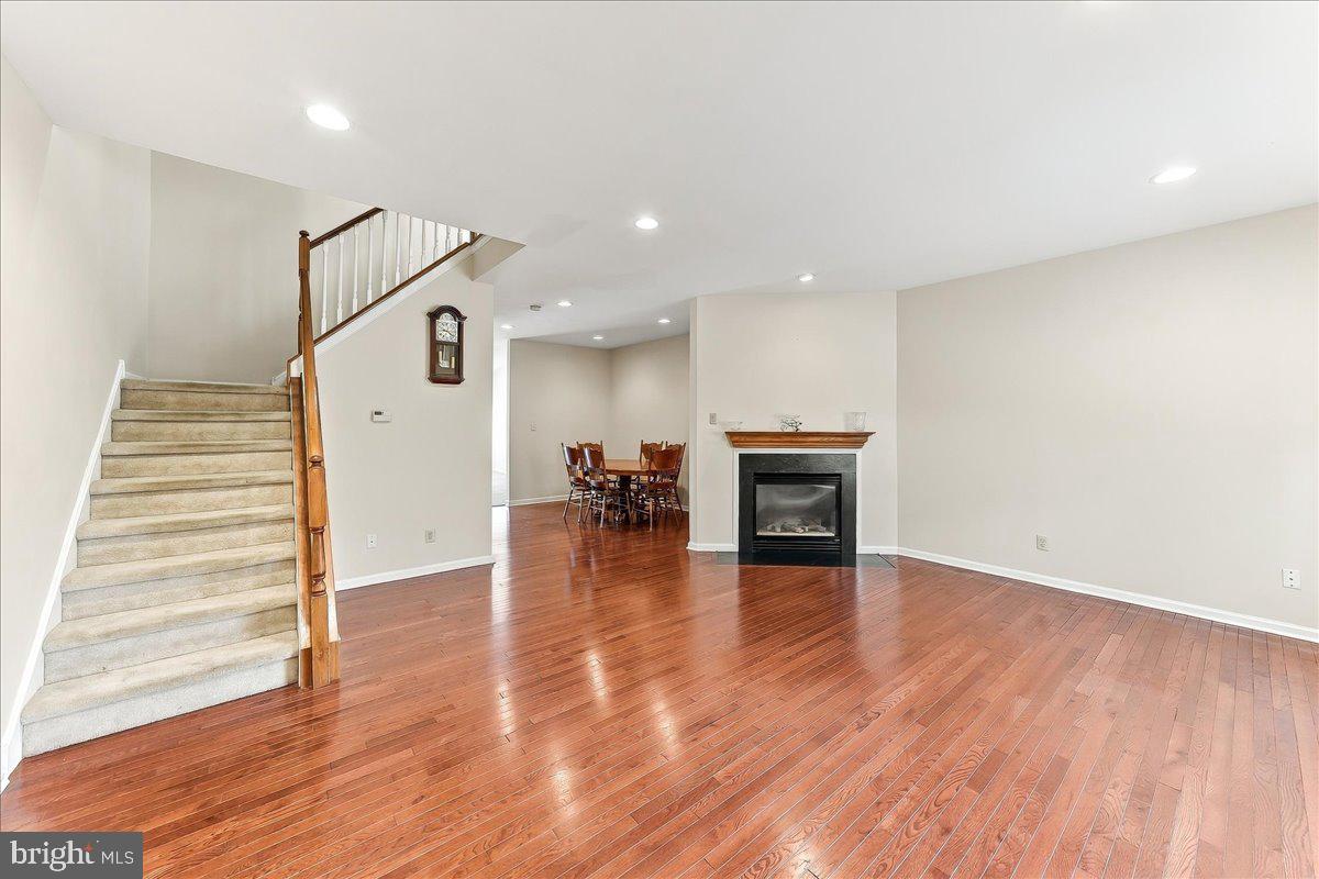 344 Galway Dr — photo