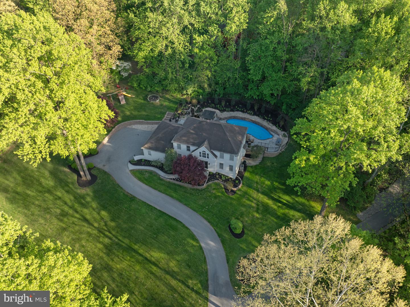 1350 Skelp Level Rd — photo