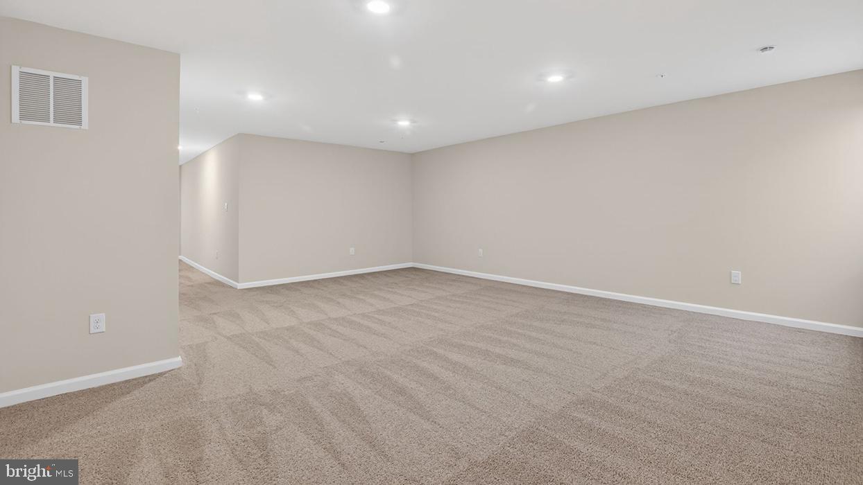 256 Derby Dr — photo