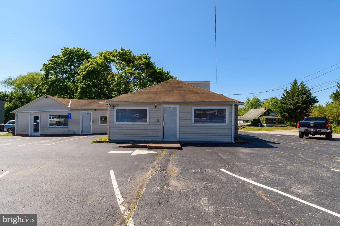 1092 W Lincoln Hwy — photo
