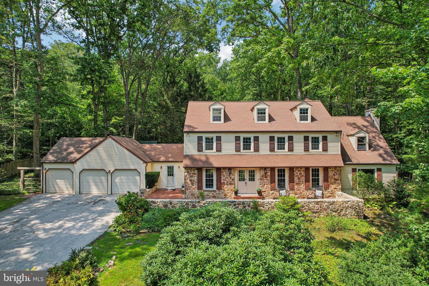 512 Conestoga Rd — photo