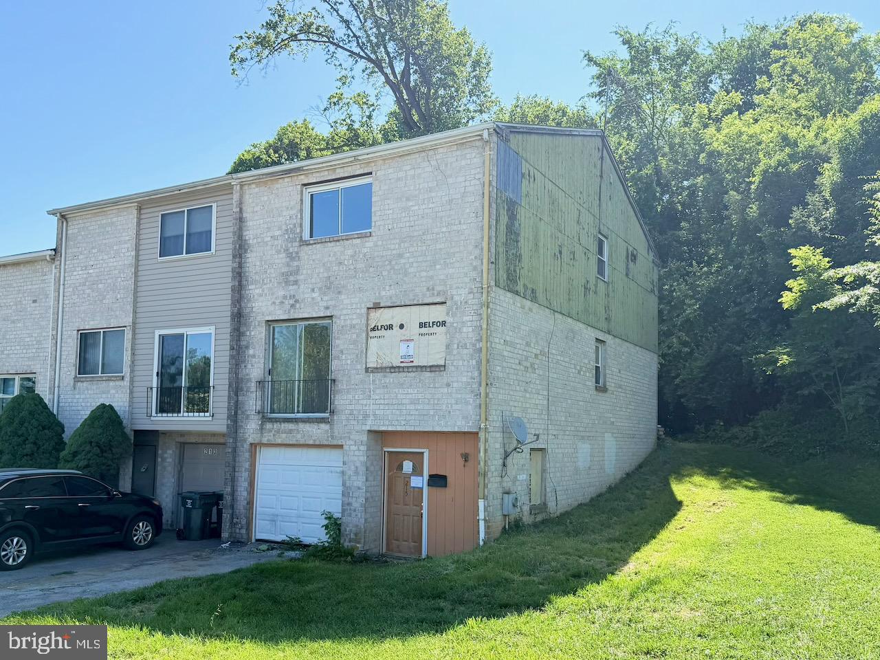 215 Andrew Rd — photo
