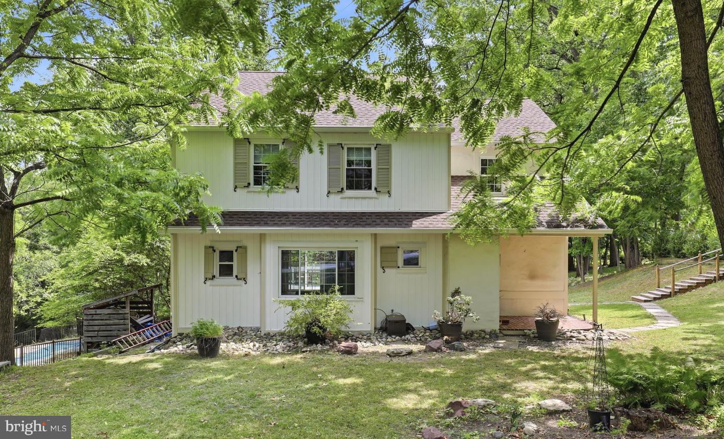 575 W VALLEY ROAD, WAYNE PA 19087 — photo 2