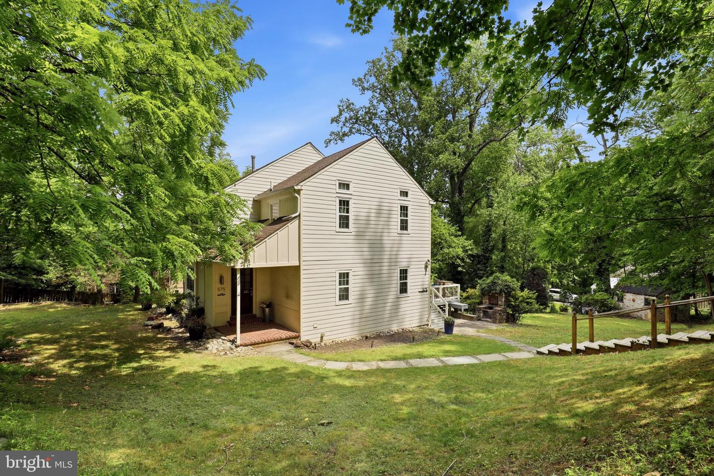 575 W VALLEY ROAD, WAYNE PA 19087 — photo 3