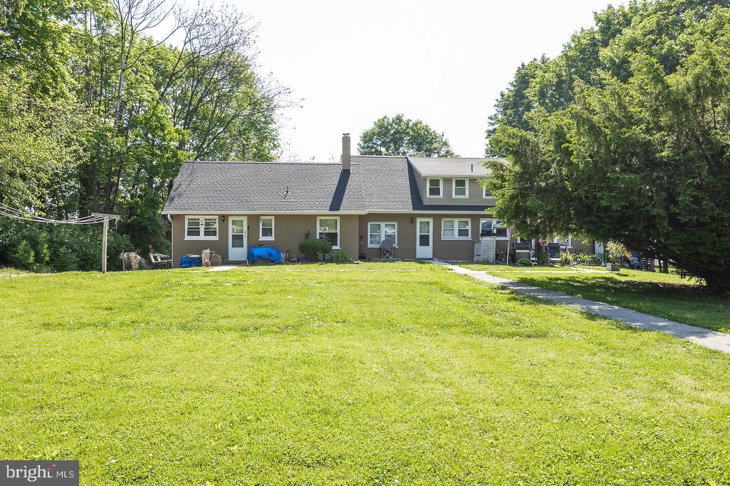 3809 N Humpton Rd — photo