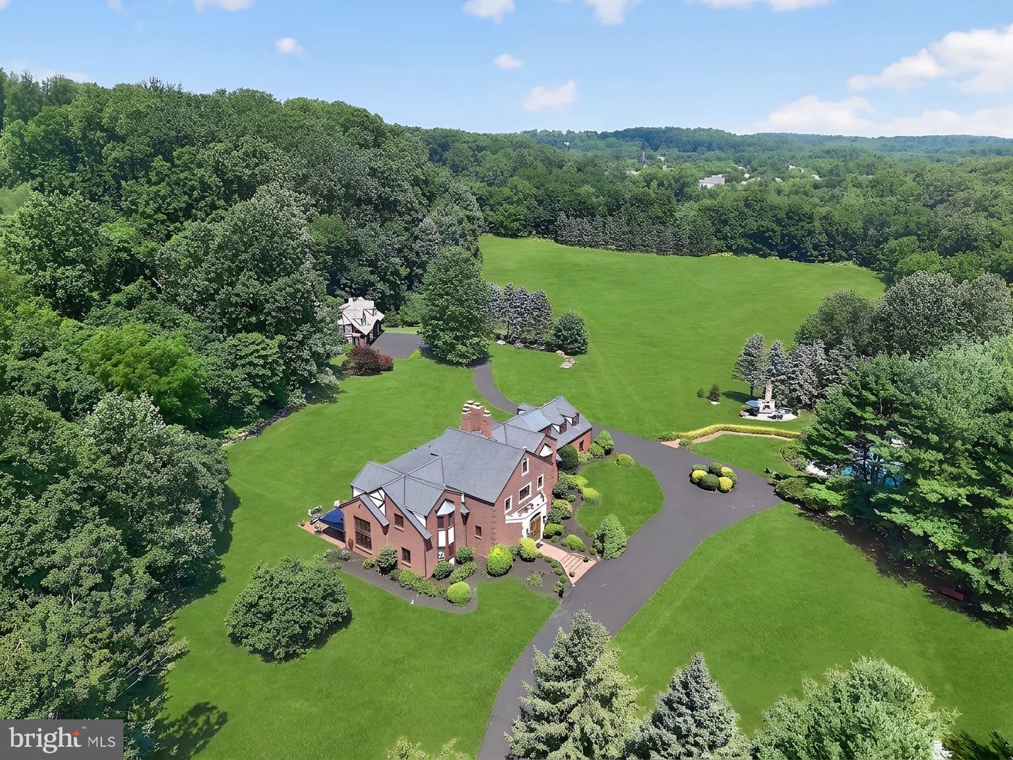 2415 Chester Springs Rd — photo