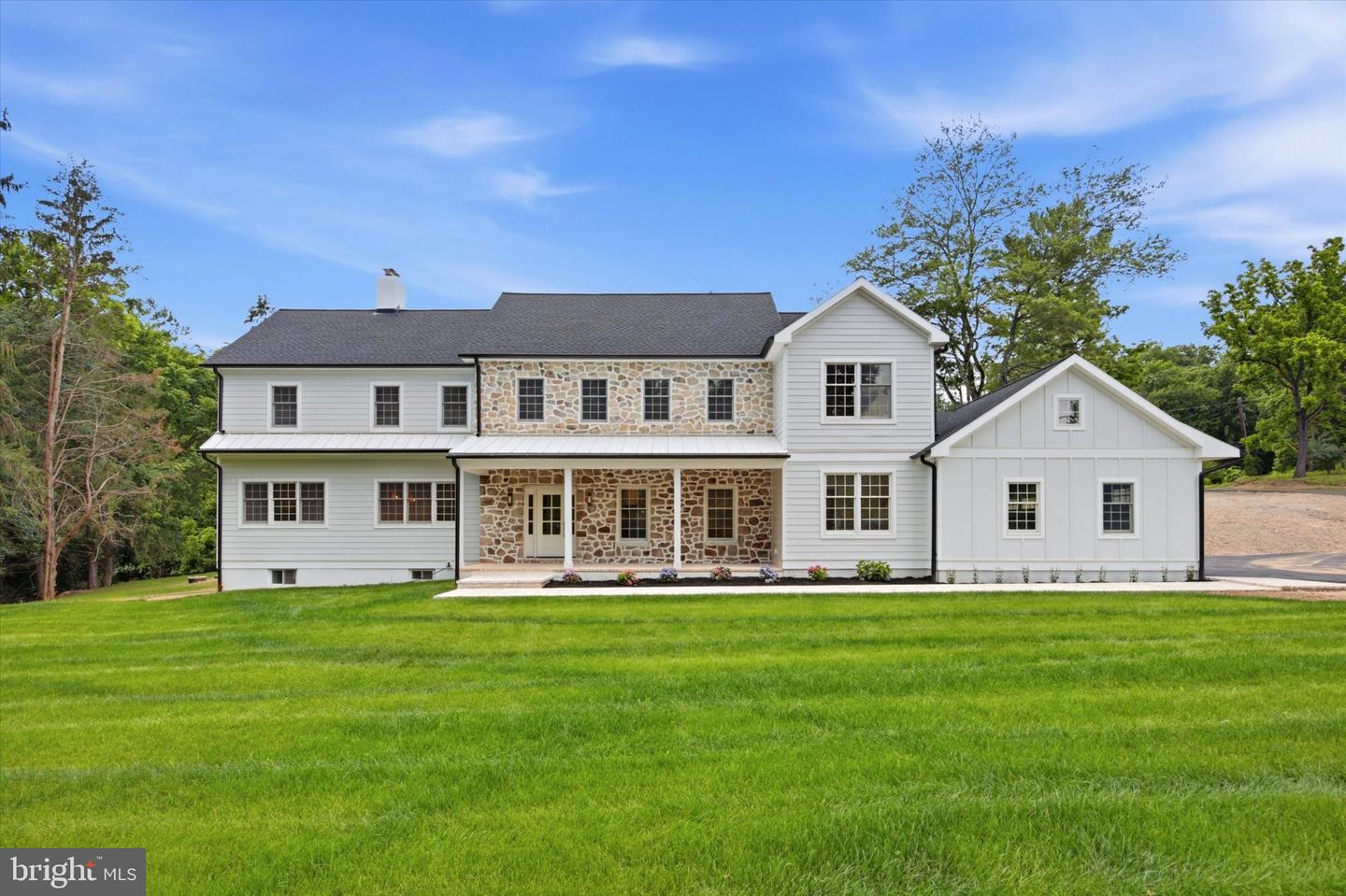 1756 Yellow Springs Rd — photo