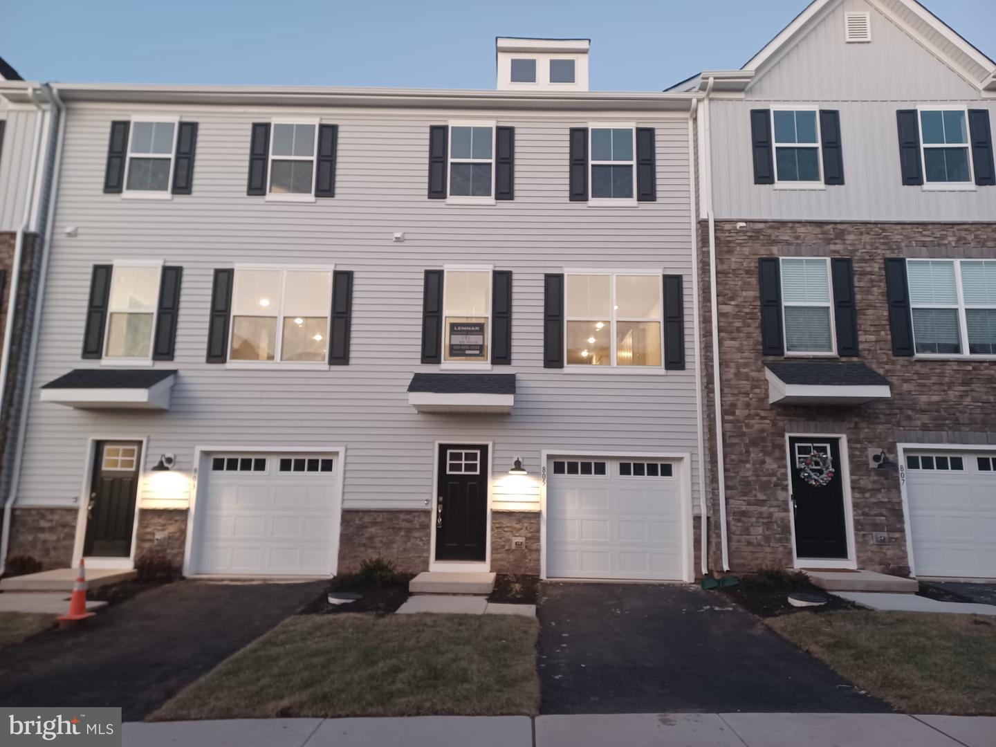 805 Pecan Road, Spring City, PA 19475 — photo 2